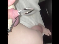 Extreme urethra torment: Unexperienced submissive endures painful full insertion!