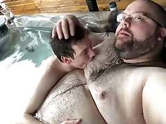 Outdoor breath control session in hot tub for gay men - underwater pleasure