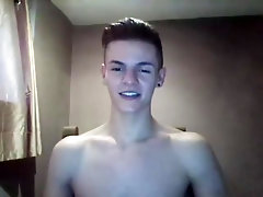 Stunning English Twink Plays With His Amazing Dick Porn